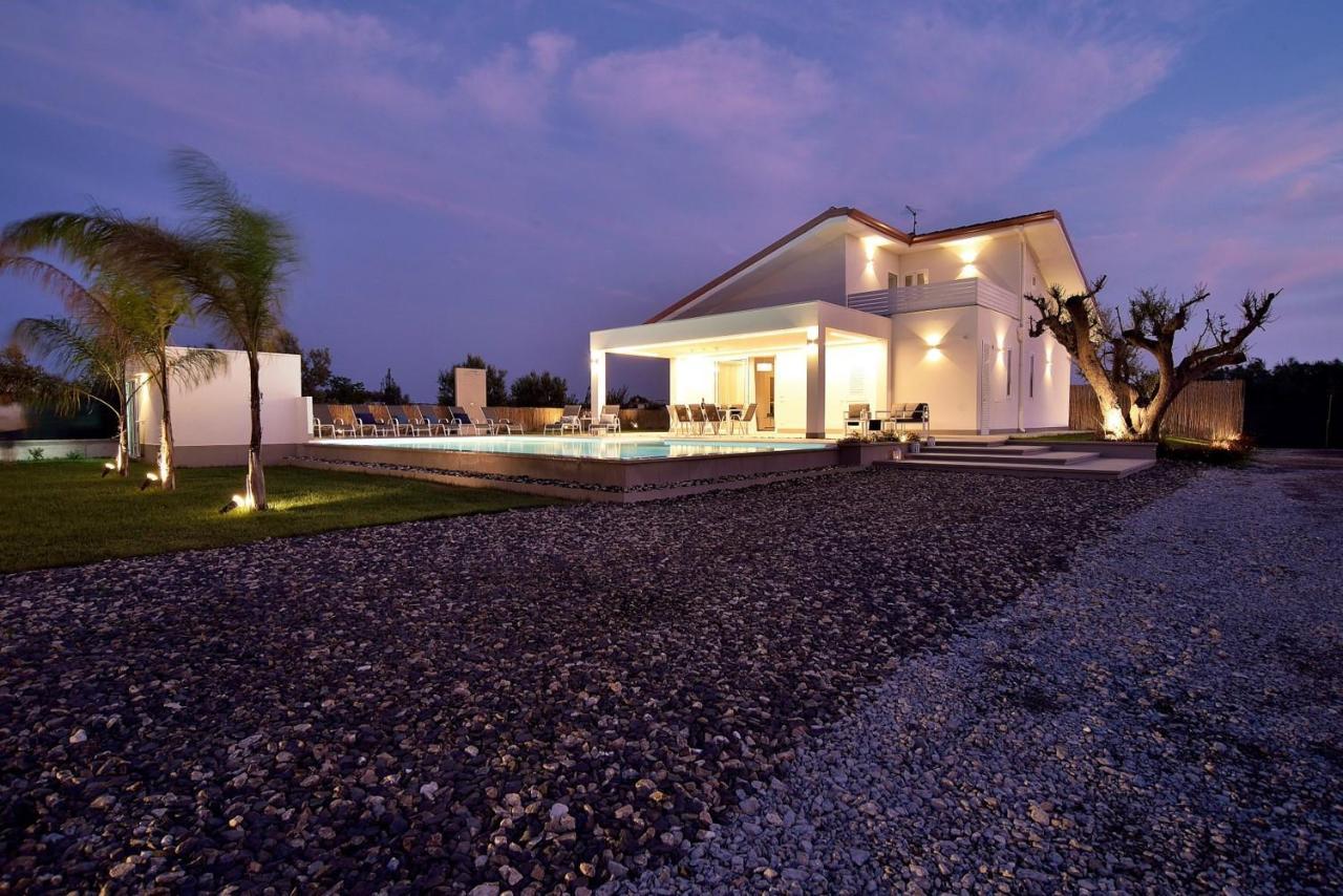 Villa Giaira Con Piscina Privata ซานตามาเรีย เดล โฟกัลโล ภายนอก รูปภาพ