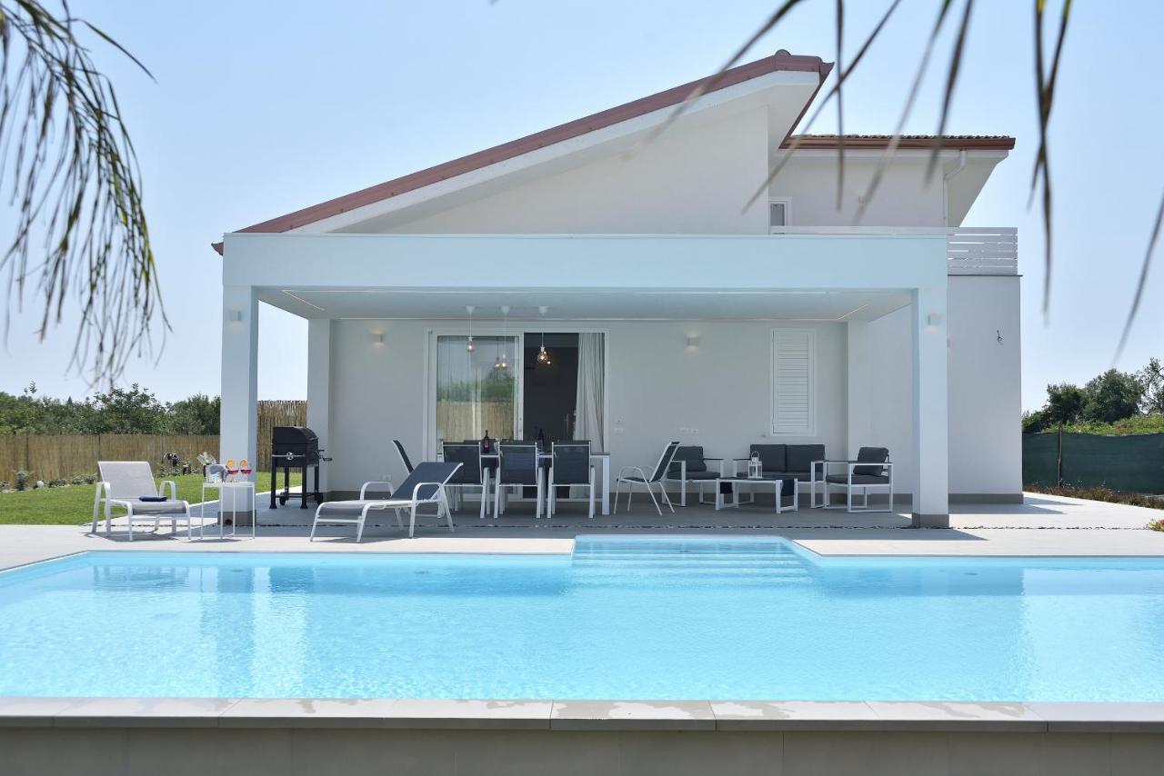 Villa Giaira Con Piscina Privata ซานตามาเรีย เดล โฟกัลโล ภายนอก รูปภาพ