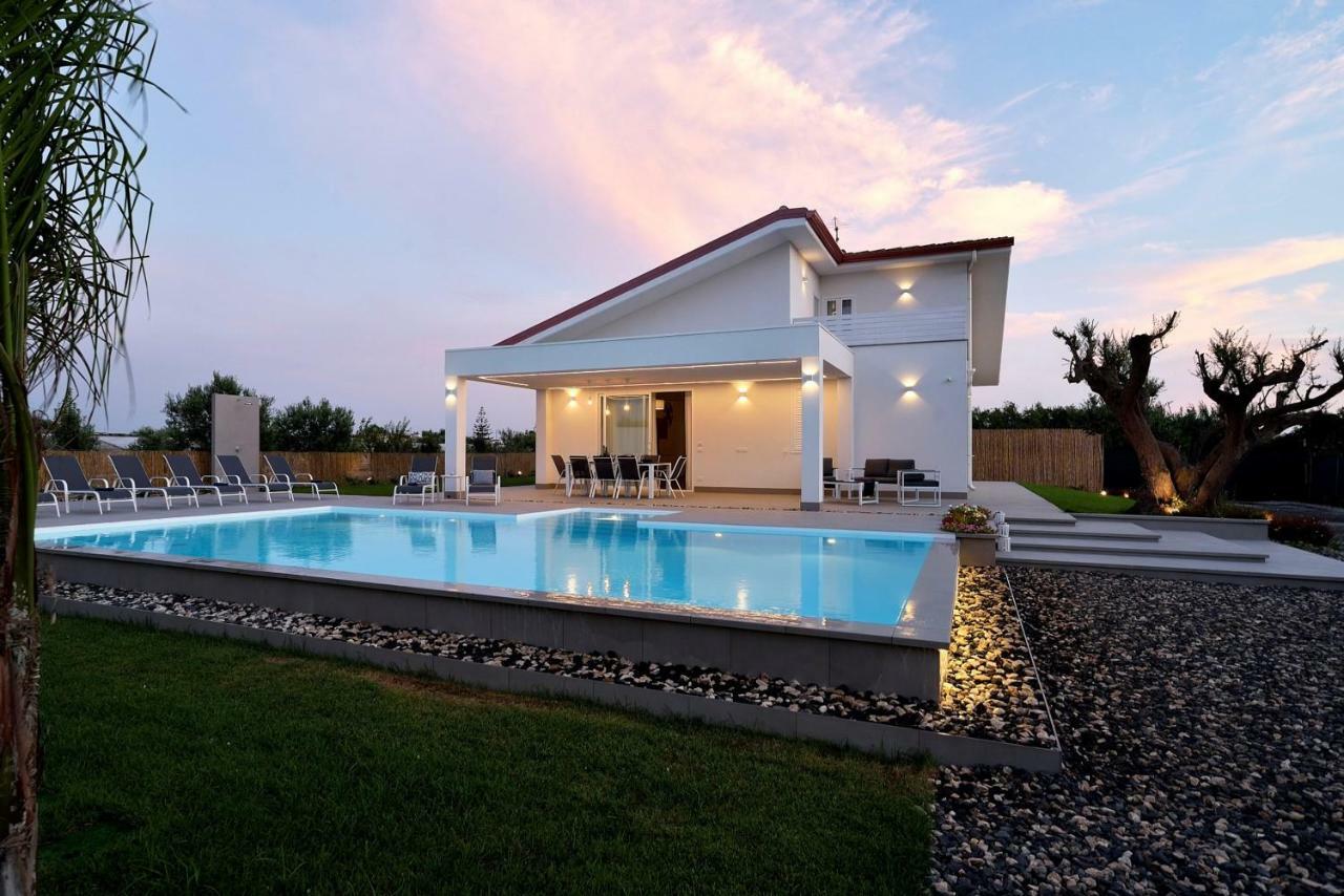 Villa Giaira Con Piscina Privata ซานตามาเรีย เดล โฟกัลโล ภายนอก รูปภาพ